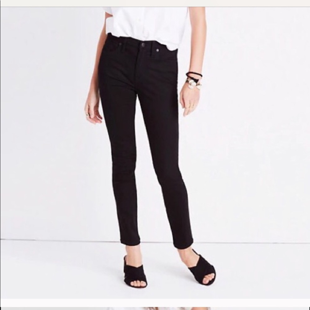 Madewell black skinnny jeans 9 inch rise